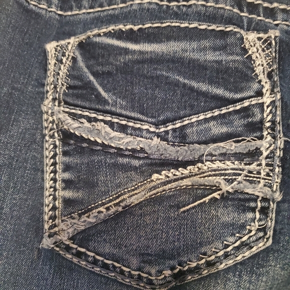 Maurices Jeans - Picture 3 of 3